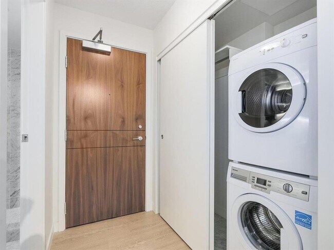 Photo - 3206-13696 100 Avenue Unit 3206