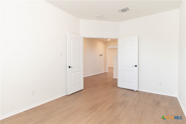 Photo - 661 Bailey Park Dr