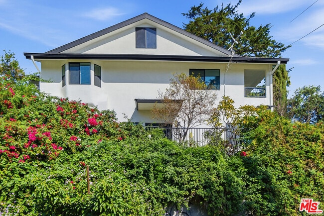 Photo - 1301 Angelus Ave