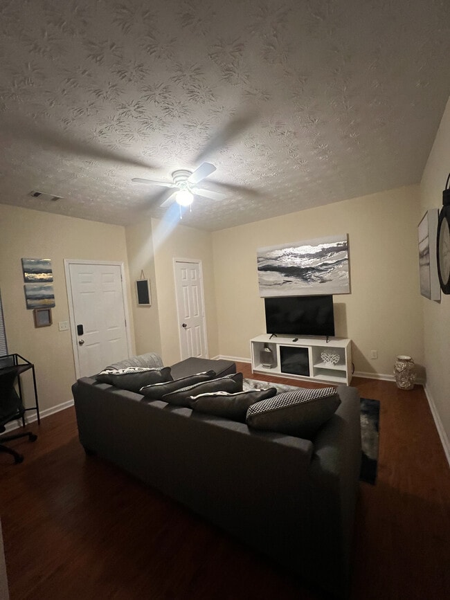 Photo - Room in Apartment on Hill Station Ct
