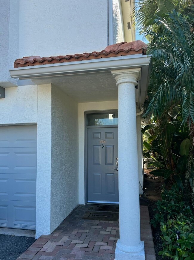 Photo - 2034 Alta Meadows Ln