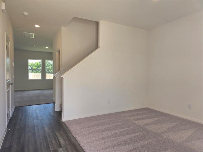 319 Stonebrook Dr