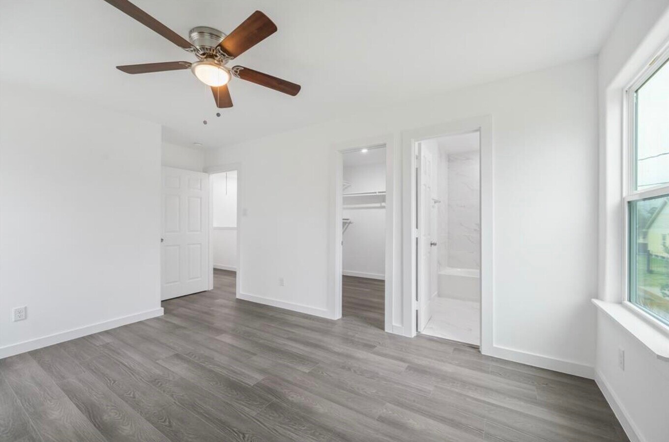 Photo - 7804 Crestview Dr Unit A