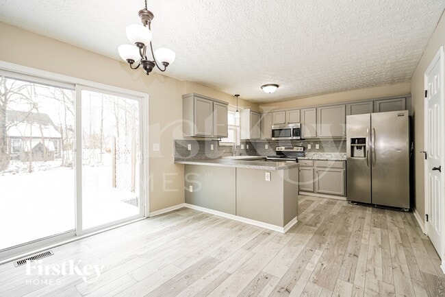 Photo - 339 Shyanne Dr