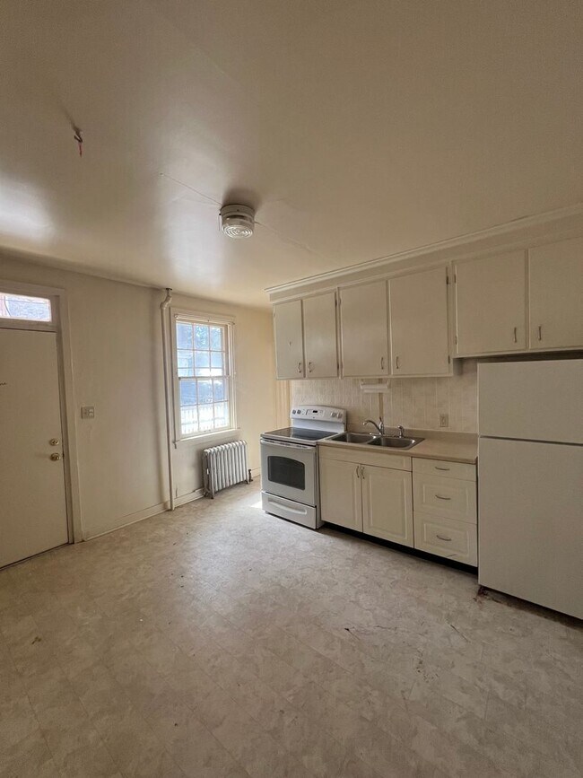 Photo - 128 S West St Unidad 128 S West St  A