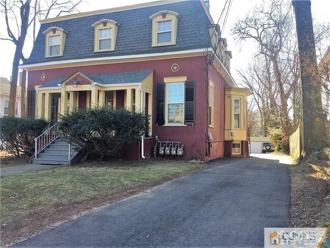 Building Photo - 207 Woodbridge Ave Unit A Rental
