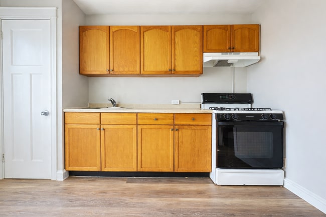 Photo - 3535 Lyndale Ave Unit 2 (RB)