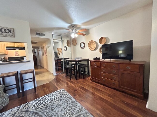 Photo - SUNGATE  AT MOON MOUNTAIN