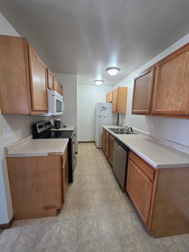 Photo - 230 S Dubuque St Unit 5