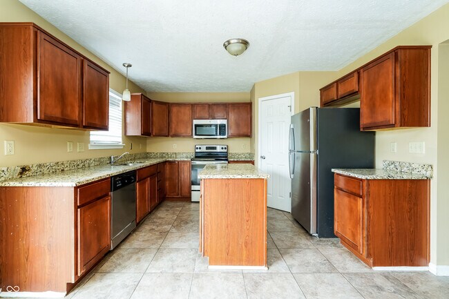 Photo - 2146 Rosswood Blvd