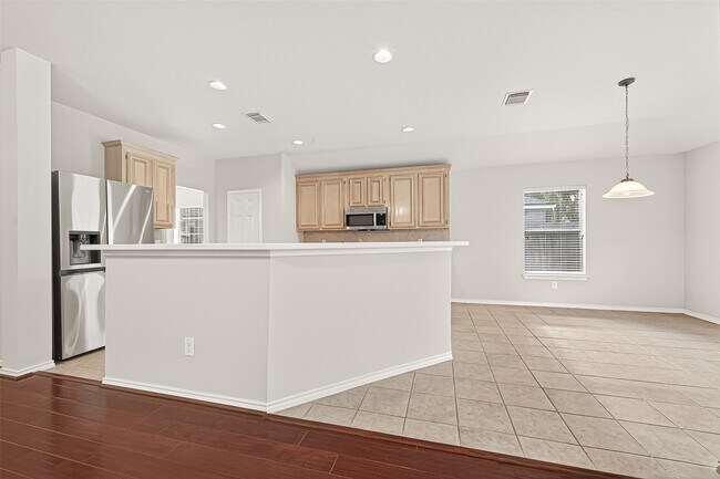 Photo - 26414 Suffield Glen Ln