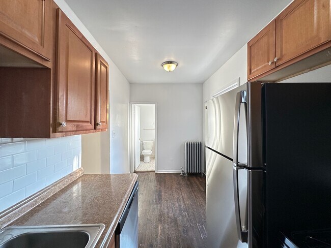 Photo - 939 W Sunnyside Ave Unit 2S