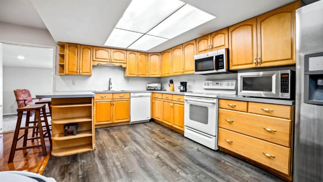 Photo - 5001 Overdowns Dr