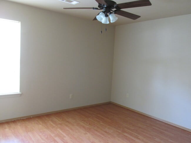 Photo - TG-5420 PLUM Unit A