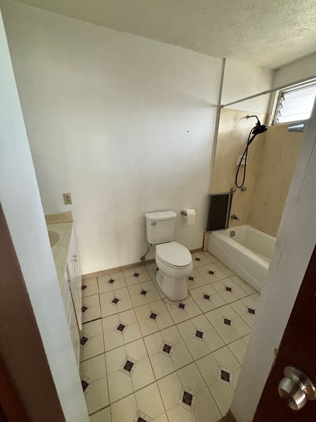 Photo - 3838 Keanu St Unit 1 Upstairs