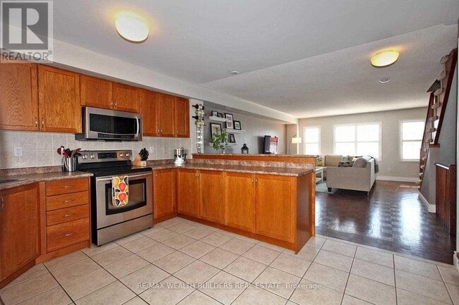 Photo - 3000 Lake Shore Blvd W