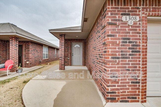 Photo - 1308 Garden Gate Dr Unit #A
