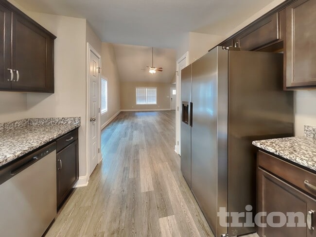 Photo - 1093 Whitney Dr