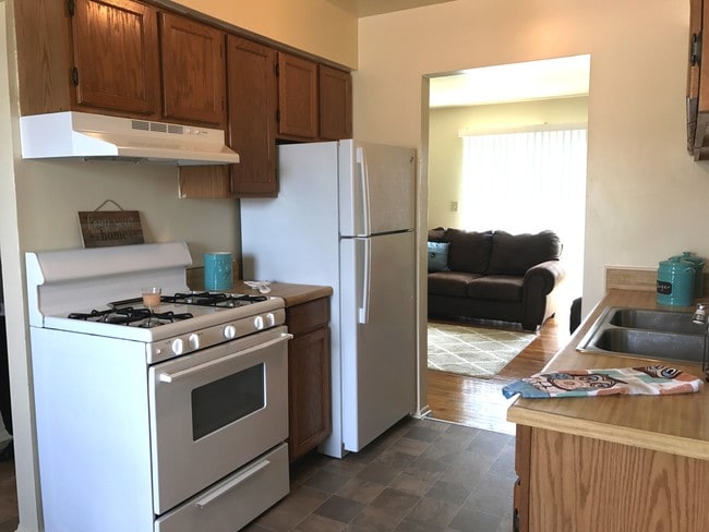 Country Way Townhomes