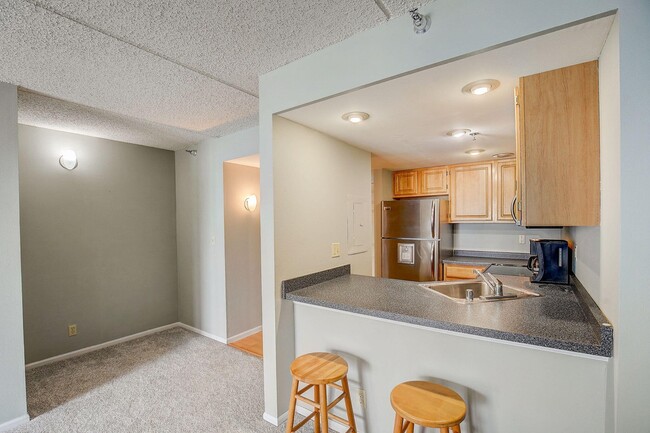 Photo - 270 E Highland Ave Unit 1046