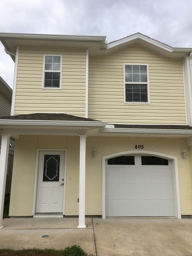 Photo - Great Townhome w/Easy Access to Shopping, ...