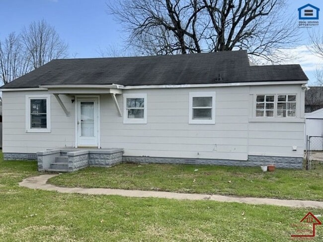 Building Photo - 1420 Choate Rd