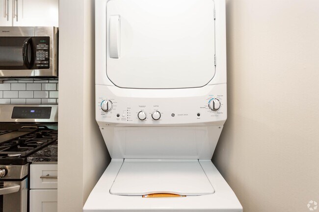 Photo - 1550 Fairmont St Townhome