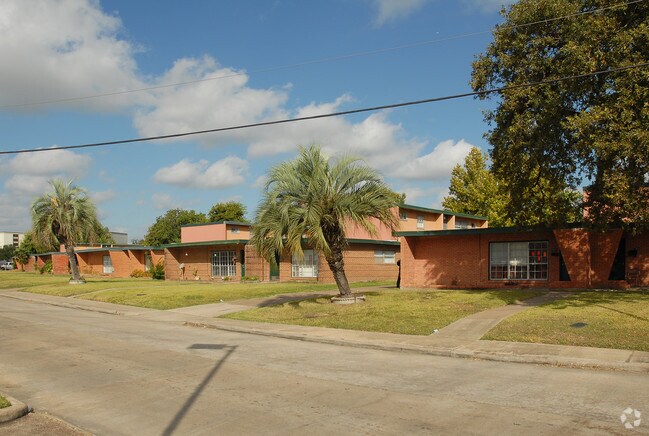 Palm Villa Apartments - Palm Villa Apartments