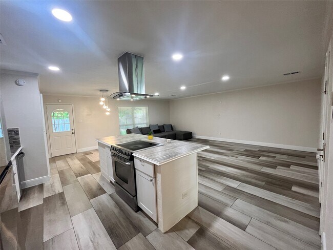 Photo - 4407 Kevinkay Dr