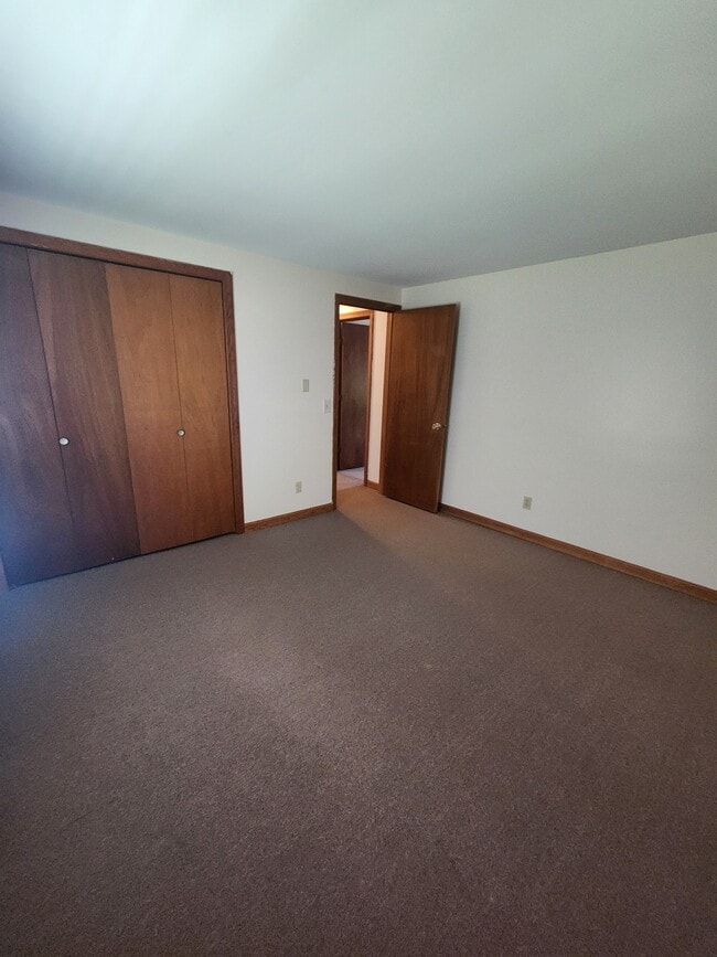 Building Photo - 41A Revere Cir Unit 41A Revere circle Greenfield Massachusetts