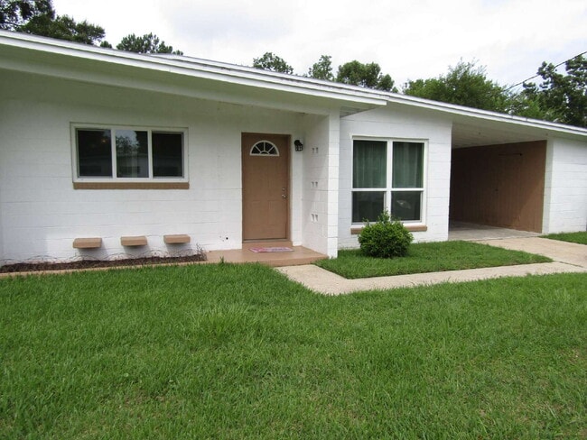 Photo - Spacious 3-Bedroom Home Off Fairfield – Pe...