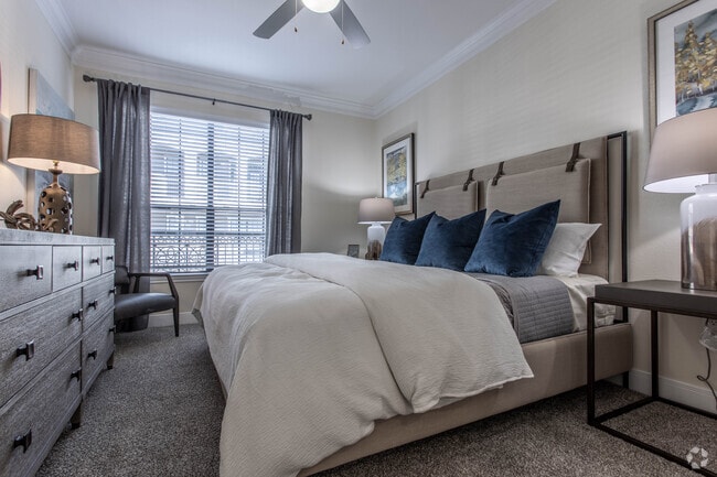 2 BR, 2 BA - 1498 SF