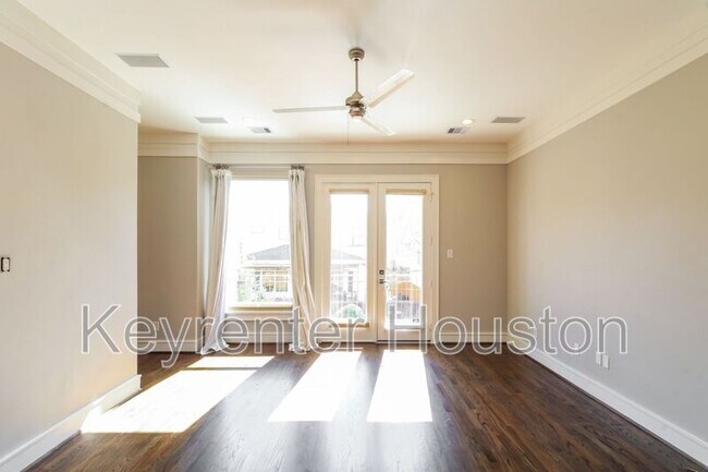 Photo - 4313 Floyd St