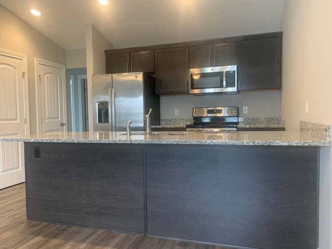 Ledgestone Townhomes