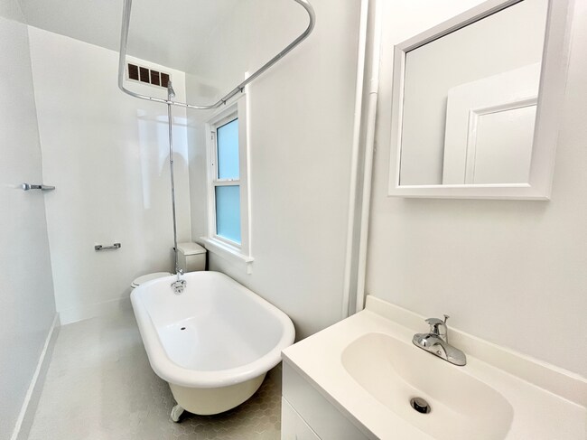 Photo - 903 Pine St San Francisco, CA 94108 Unidad 18A