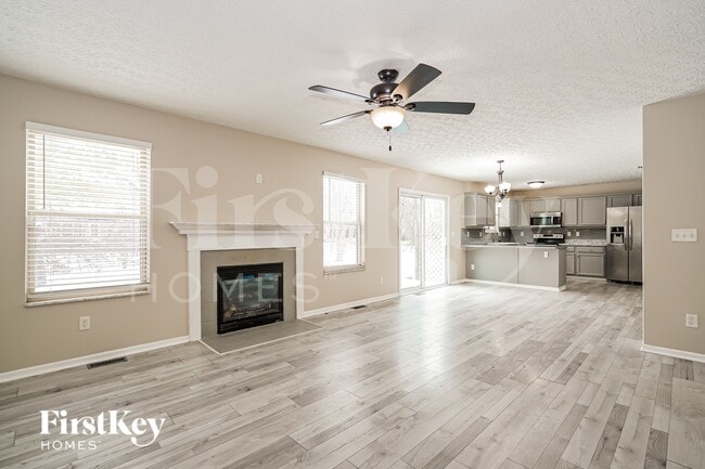 Photo - 339 Shyanne Dr