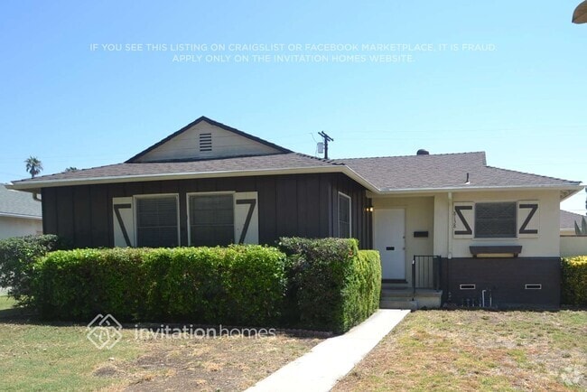 Building Photo - 8138 Darby Ave Rental