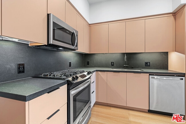 Photo - 10601 Washington Blvd Unit 217