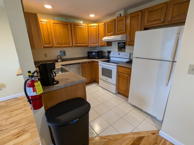 Photo - 5 Sunset Dr Unit 3