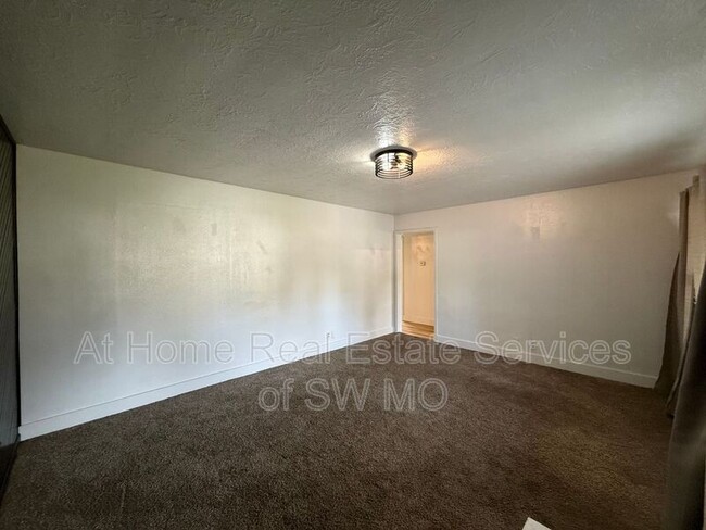 Photo - 1040 E Cherokee St