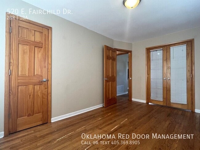 Photo - 520 E Fairchild Dr