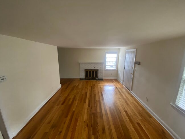 Photo - 621 Greenbrook Rd