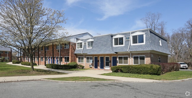 Photo - Cambridge Garden Apartments