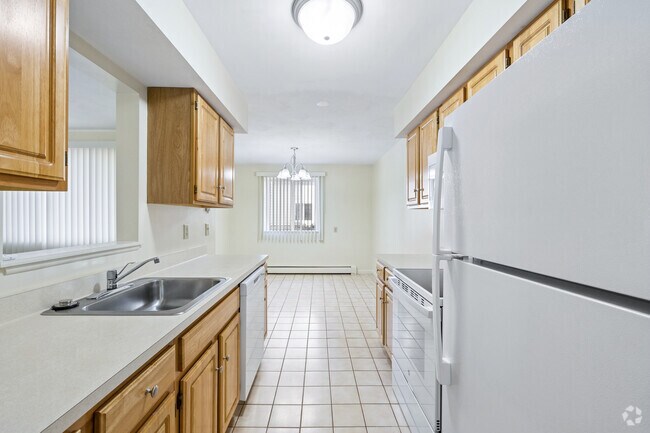 1BR, 1BA - 900SF - Kitchen - Willow Stream Apartments North