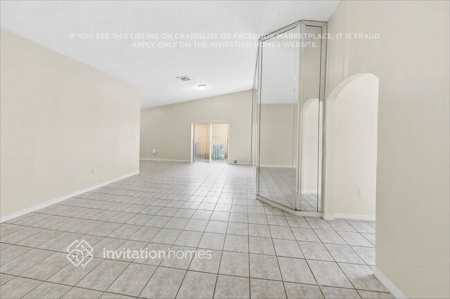 Photo - 957 NW 128th Pl