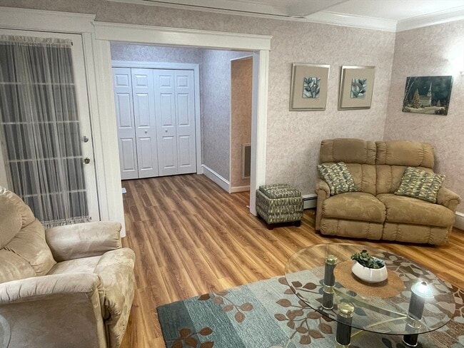 Photo - 136 Russell St Unit 1A