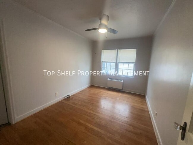 Photo - 2303 E 9th St Unit 3