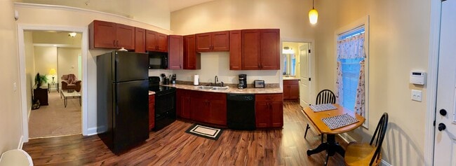 Building Photo - 102 Trescott Ln Unit 104