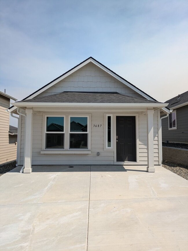 Building Photo - 3687 S Penn Pl