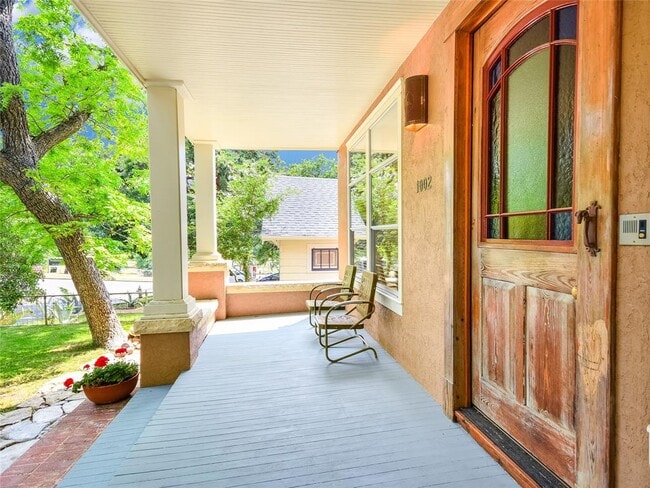 Photo - 1002 Lorrain St